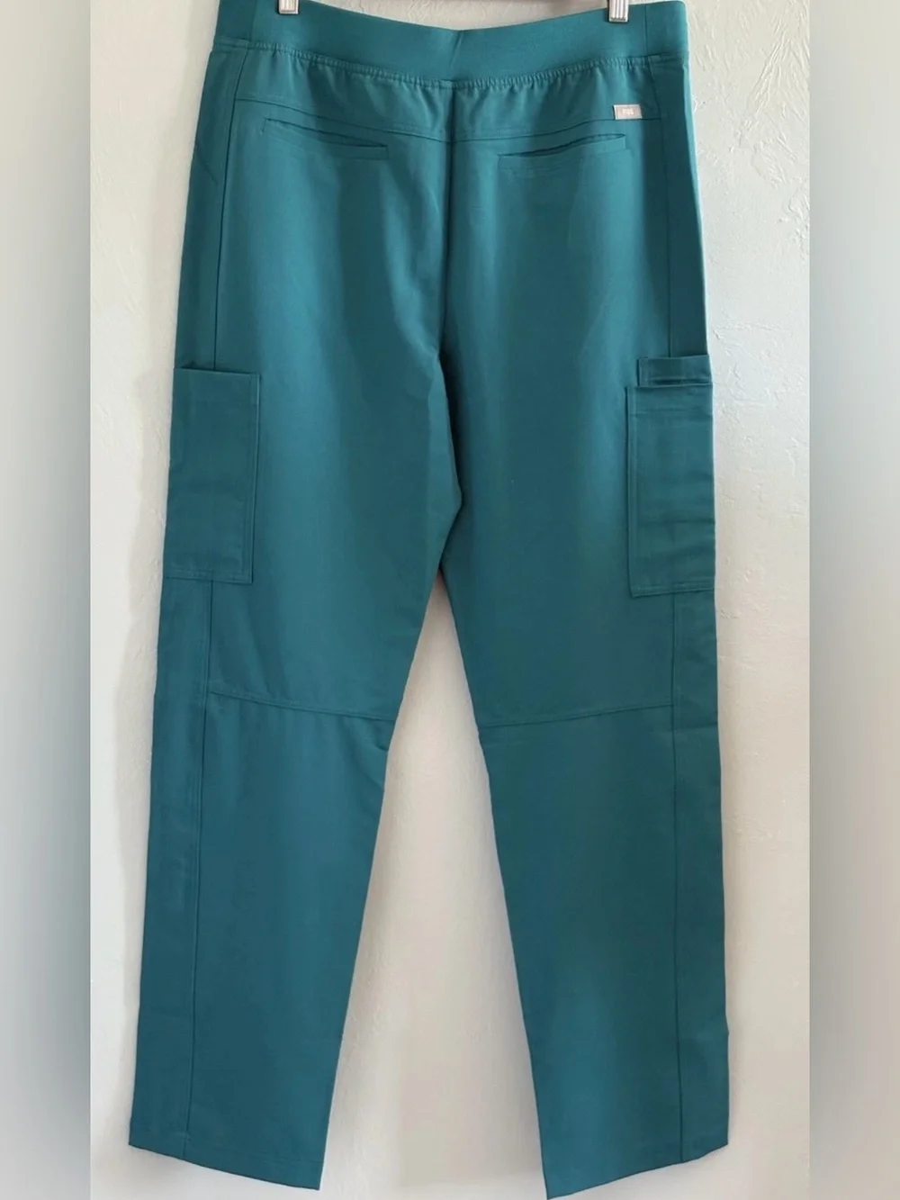 Figs axim men’s